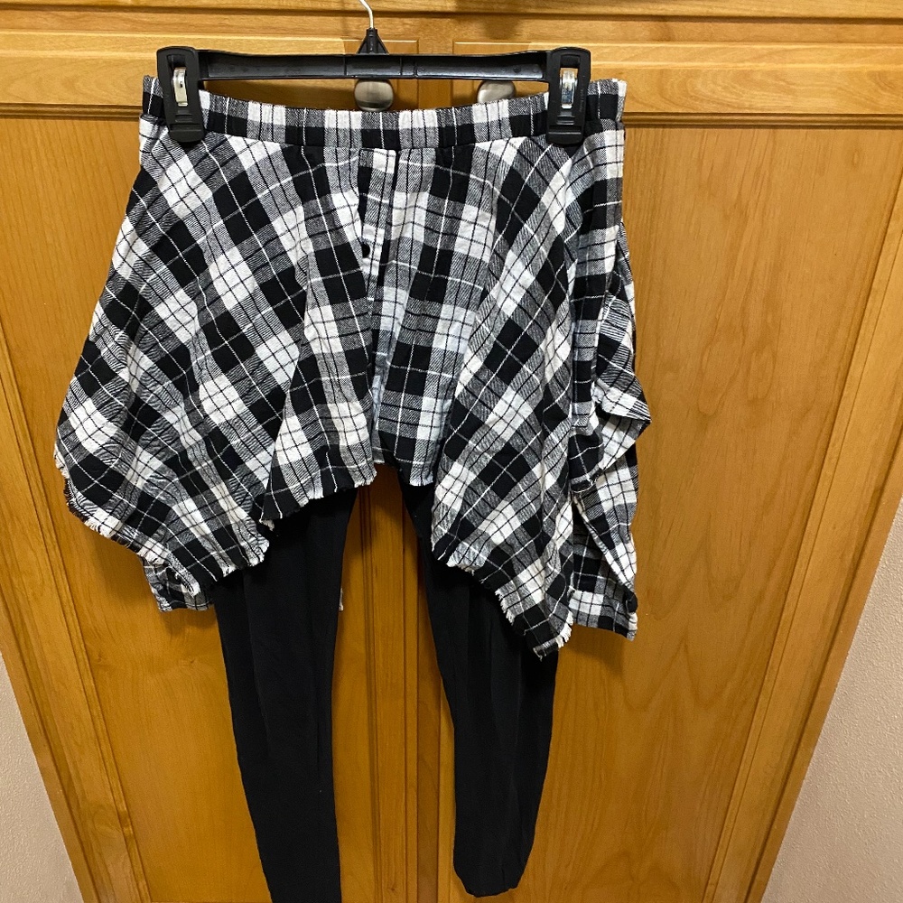 Leggings with shirt like wrap